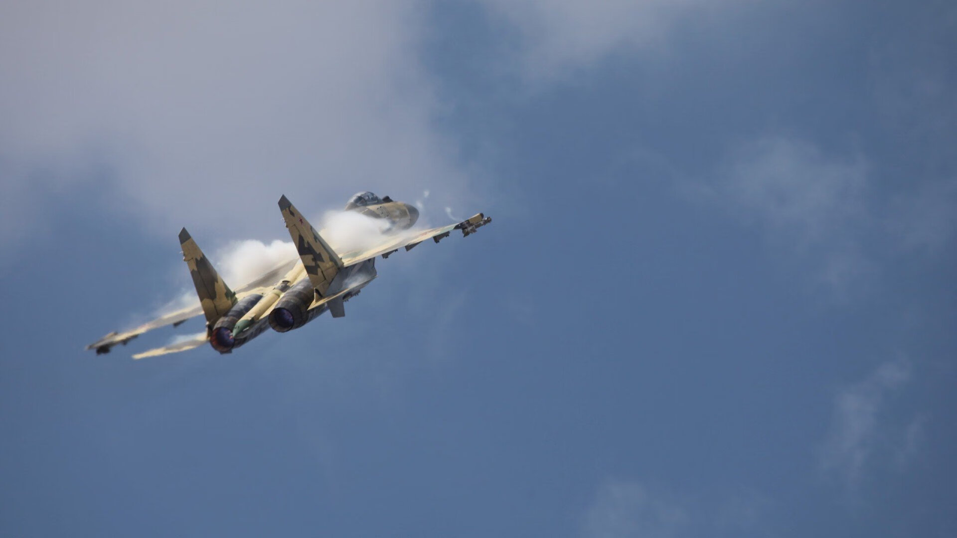 Kaiyun APP-皇马3-0击败帕丘卡，赢得首届洲际杯，皇马3-1完胜巴萨